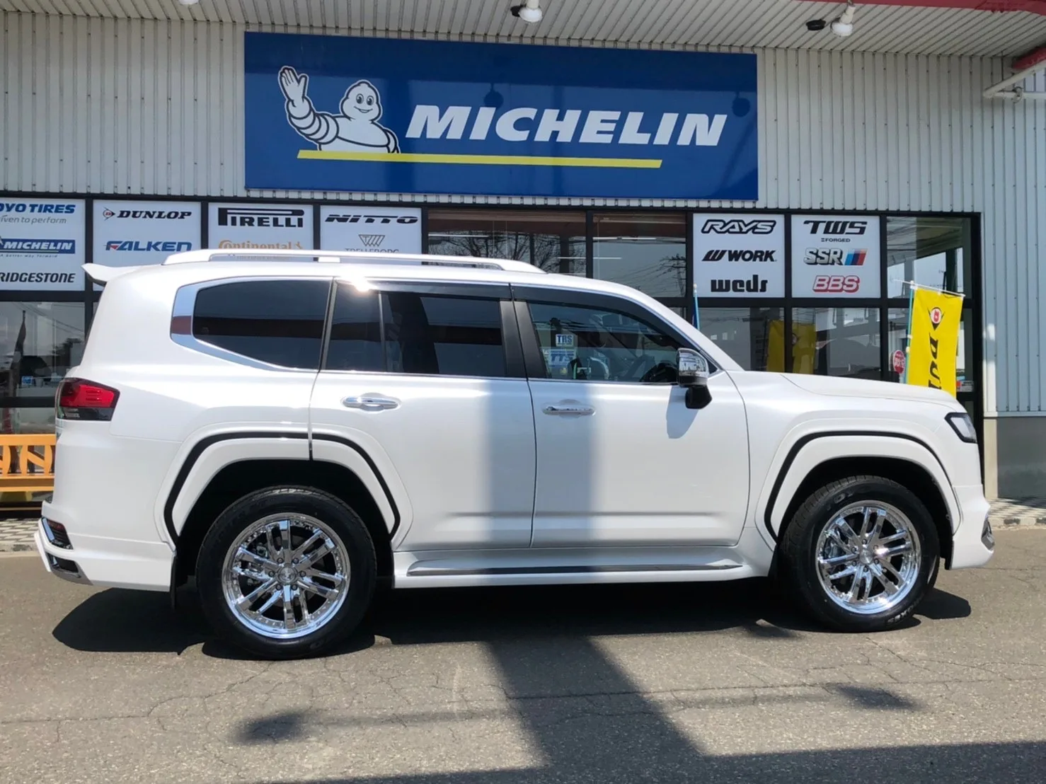 Work LS Brightring Suv on Toyota Land Cruiser J200.1, photo 5
