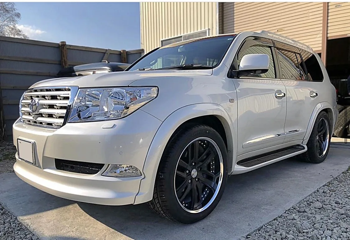 Work LS Brightring Suv on Toyota Land Cruiser J200.1