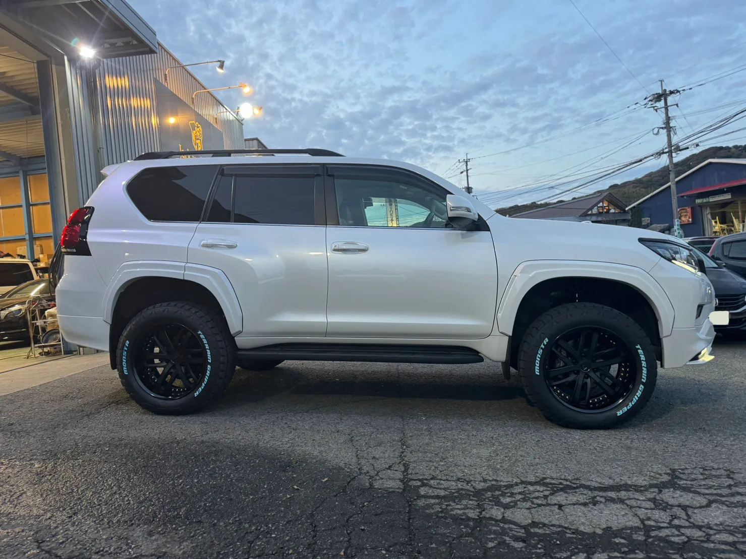 Work LS Brightring Suv on Toyota Land Cruiser J200.1, photo 9