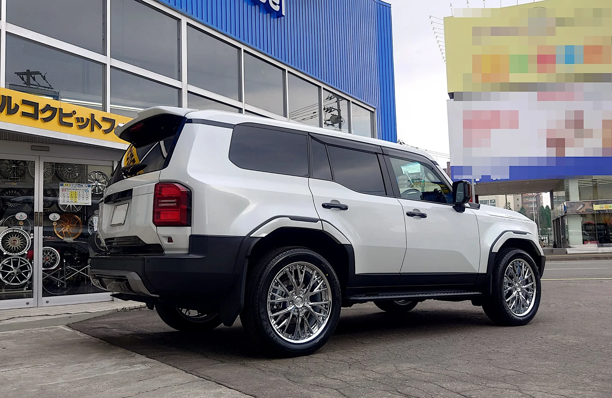 Work LS Vajra Suv on Toyota Land Cruiser J300, photo 6