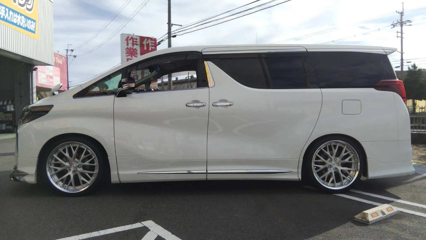 Work LS Vajra on Toyota Vellfire AH30, photo 5