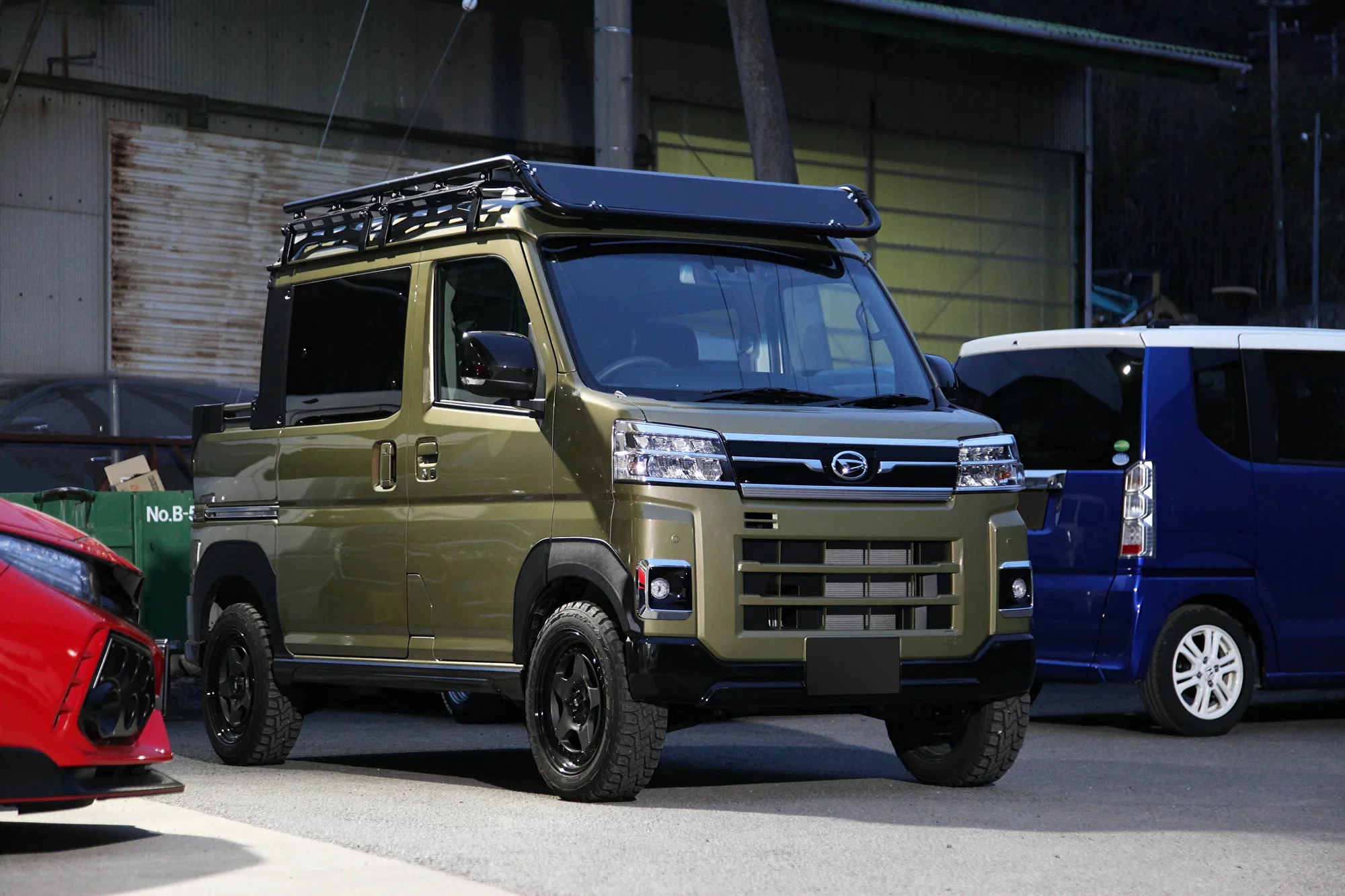 Work Meister CR01 on Daihatsu Atrai S700 (2021-present), photo 2