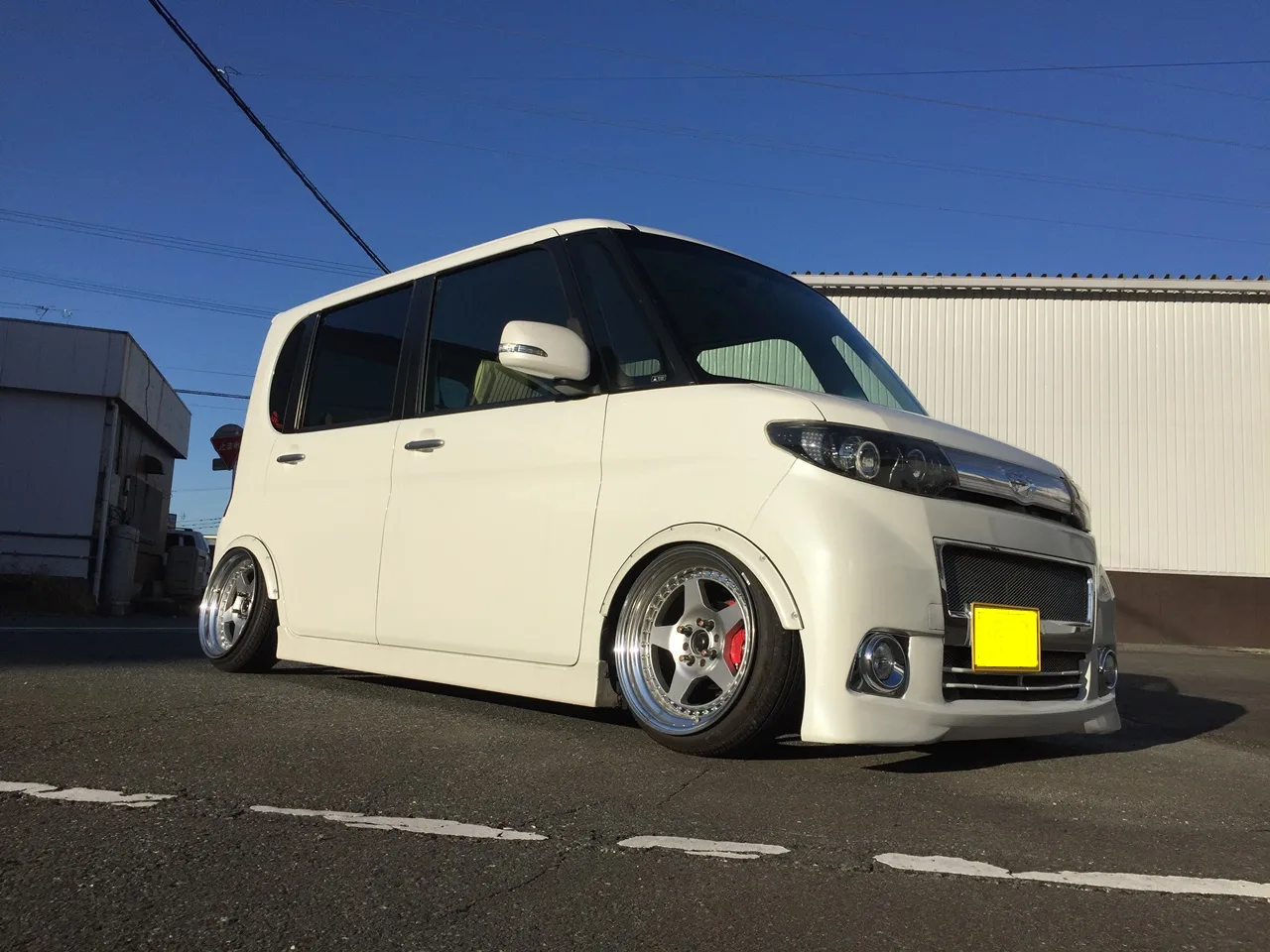 Work Meister CR01 on Daihatsu Tanto LA650 (2019-present)