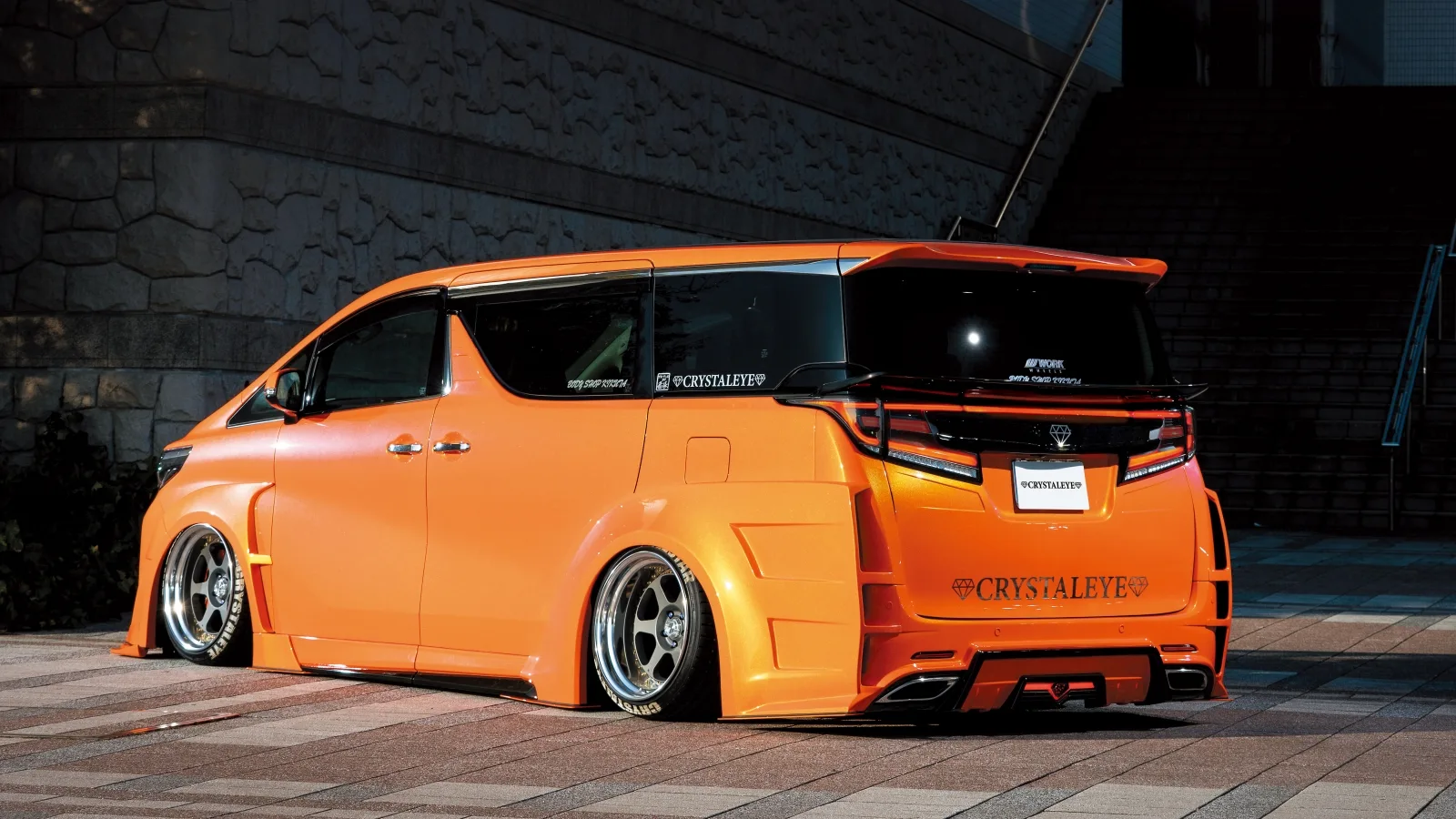 Work Meister L1 3P on Toyota Vellfire AH30