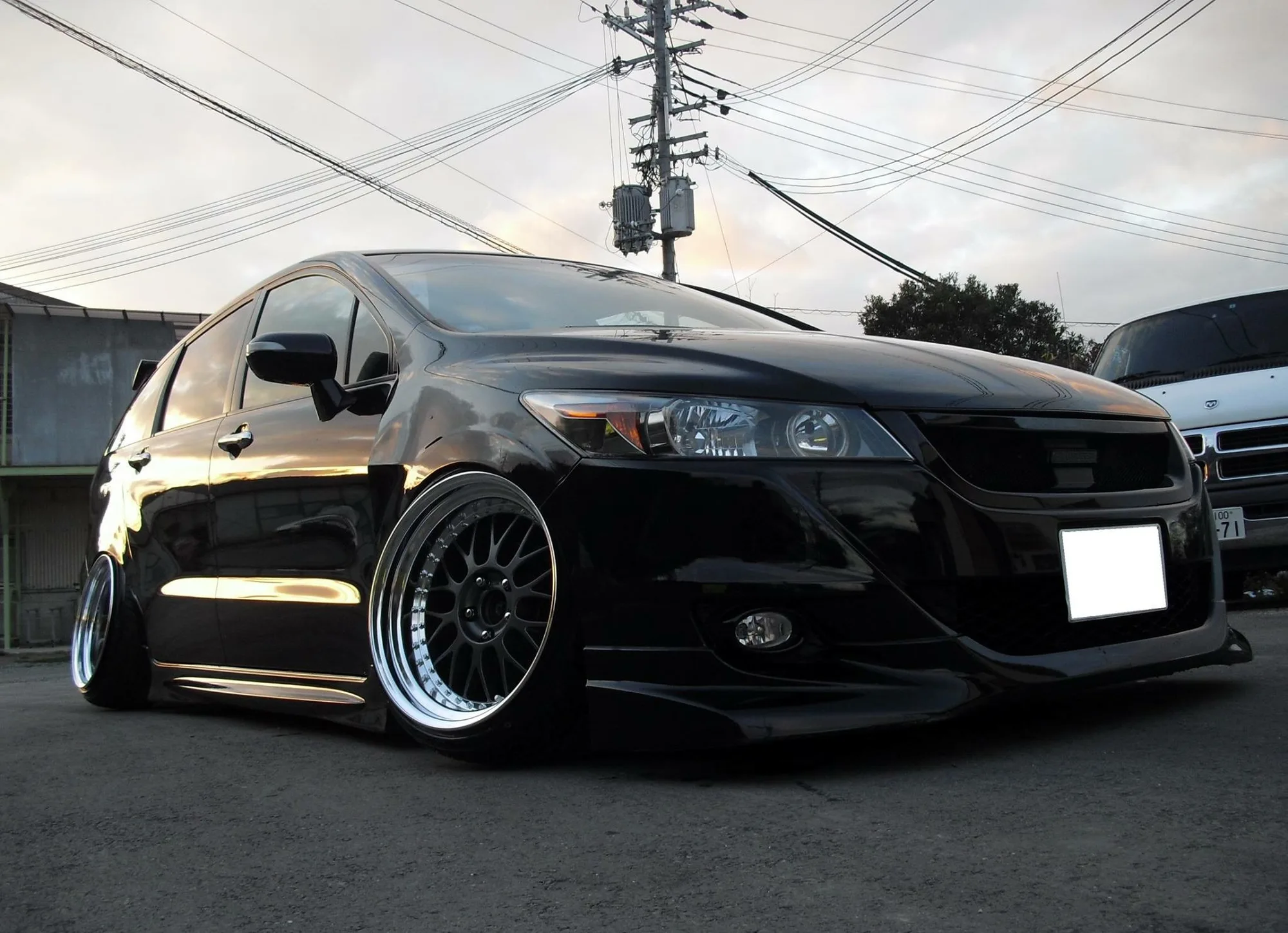 Work Meister M1 3P on Honda Stream 2nd gen (RN6-RN9)