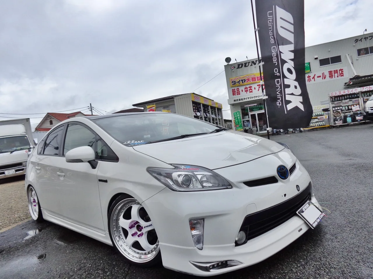 Work Meister S1 3P on Toyota Prius XW30