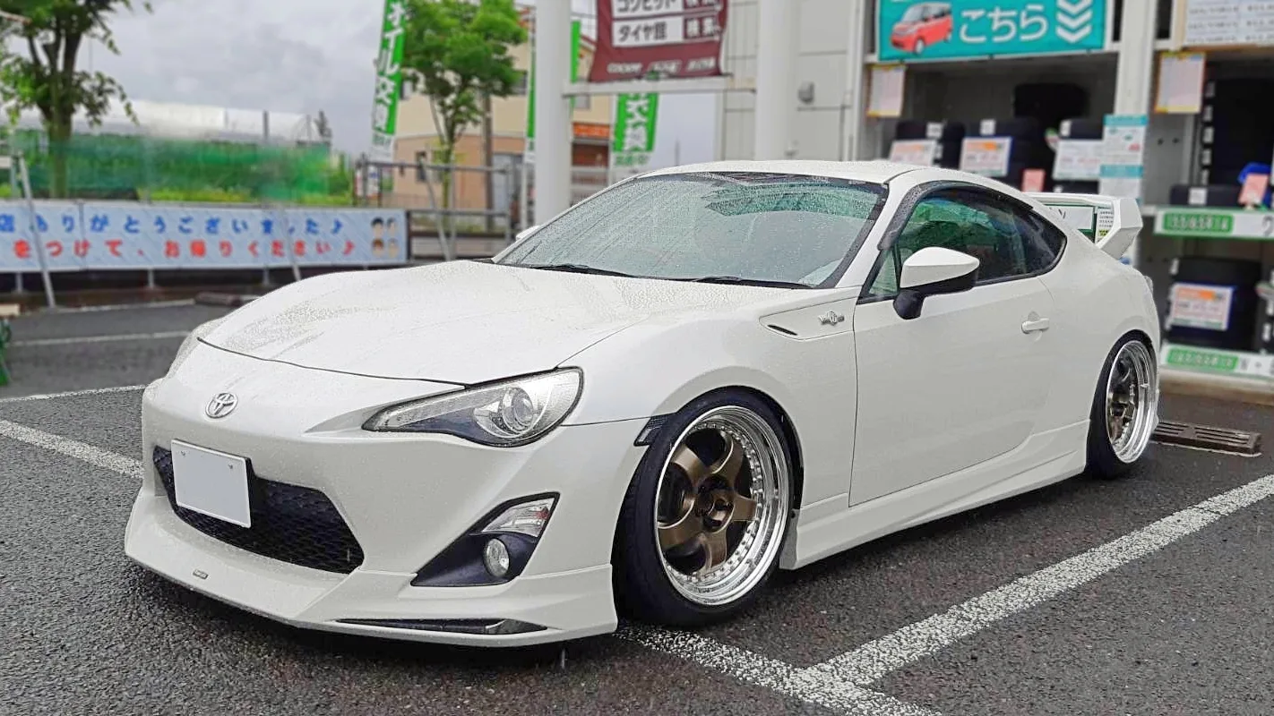Work Meister S1 3P on Toyota 86 ZN6.1