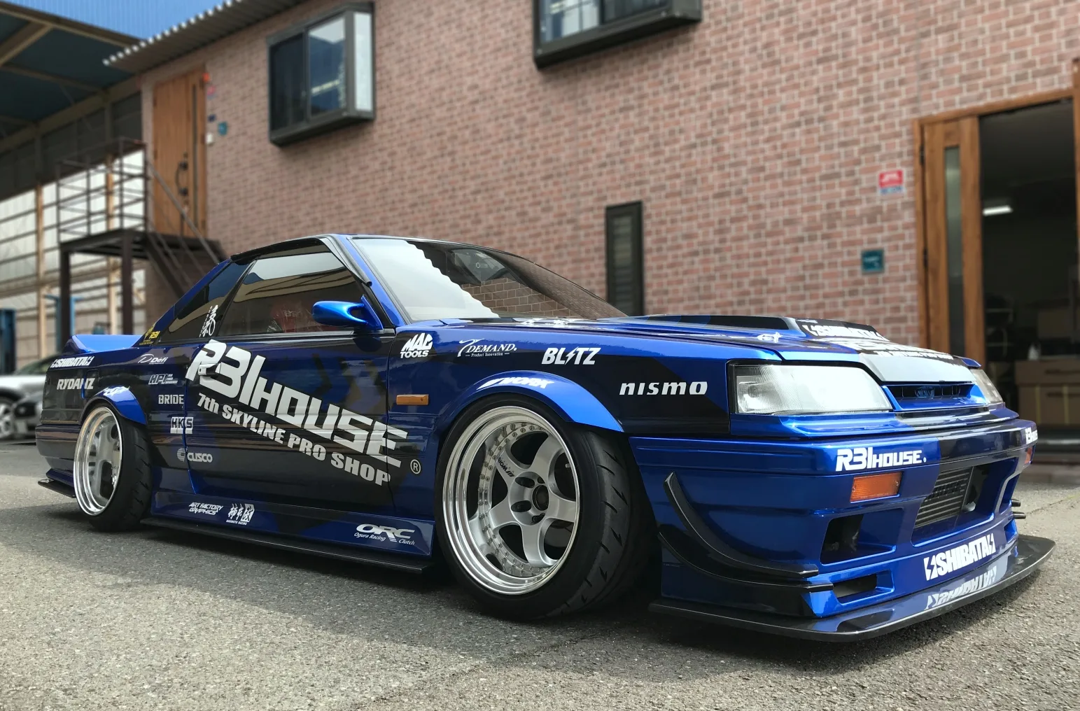 Work Meister S1 3P on Nissan Skyline R31