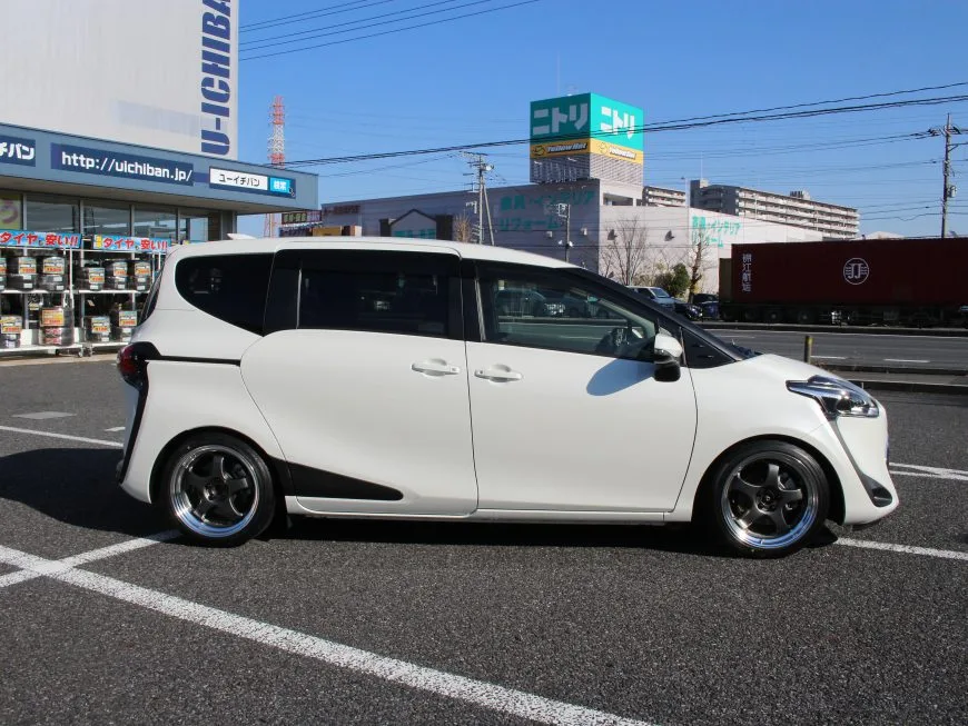 Work Meister S1R on Toyota Sienta XP170, photo 2