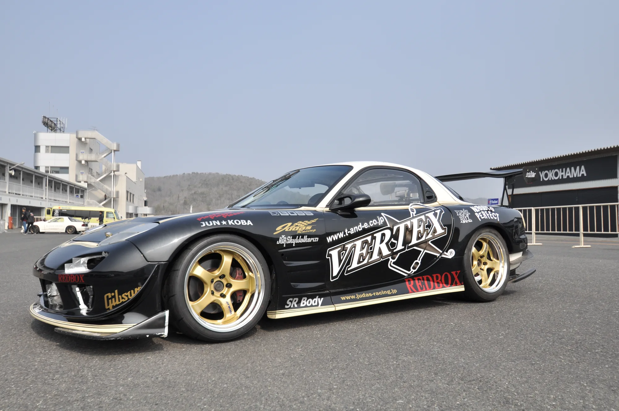 Work Meister S1R on Mazda RX-7 FD.1