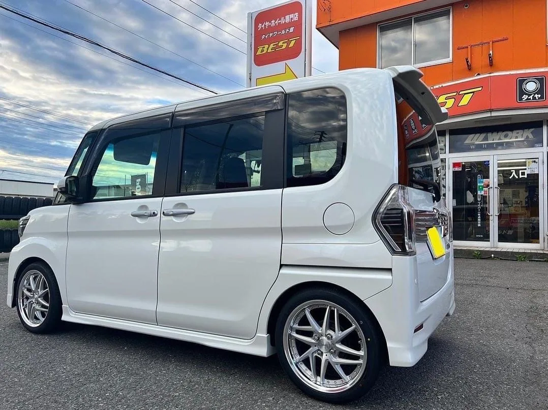 Work Rizaltado MESH2 on Daihatsu Tanto LA650 (2019-present)