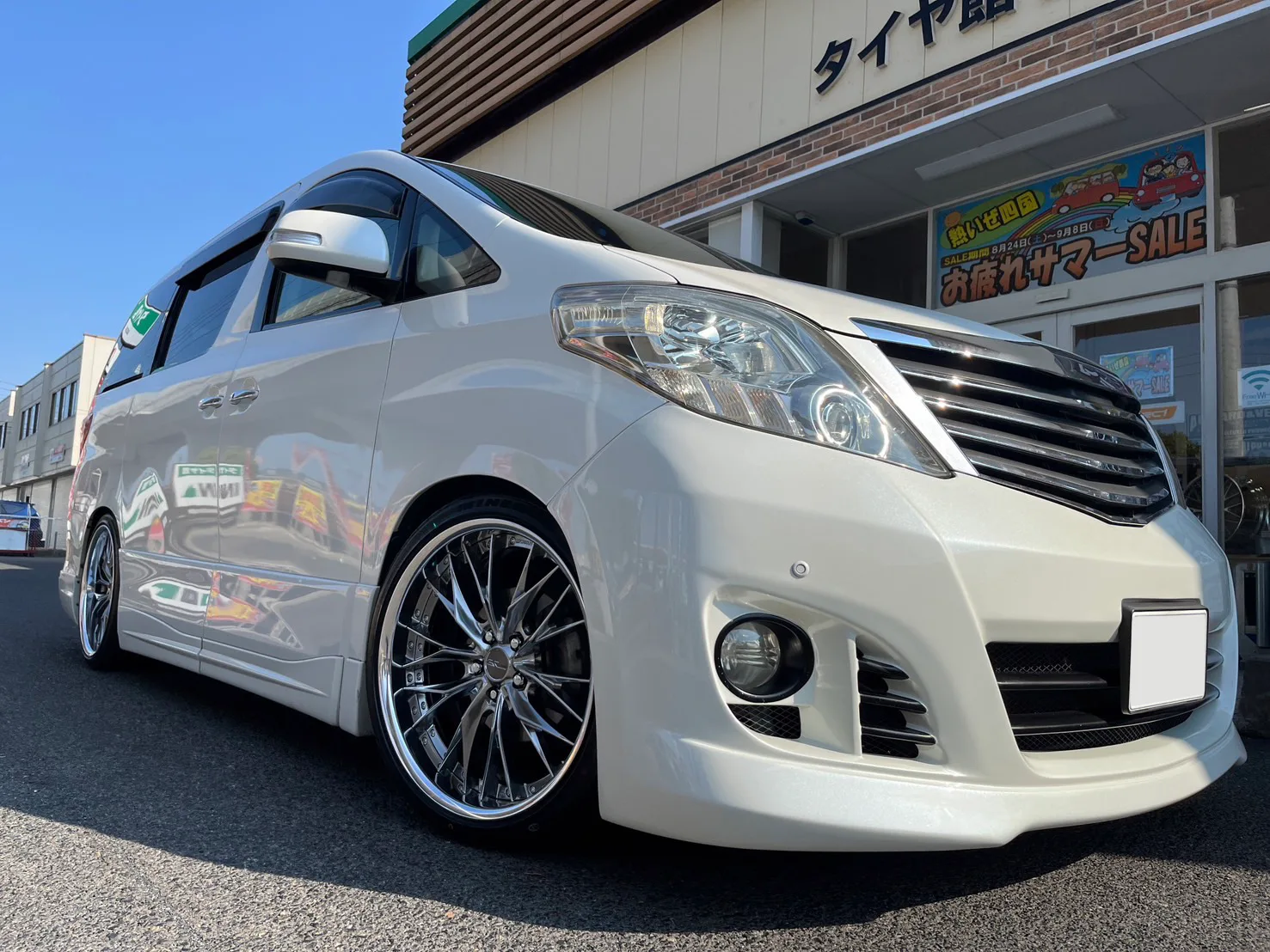 Work Schwert Brunnen on Toyota Vellfire AH40, photo 3