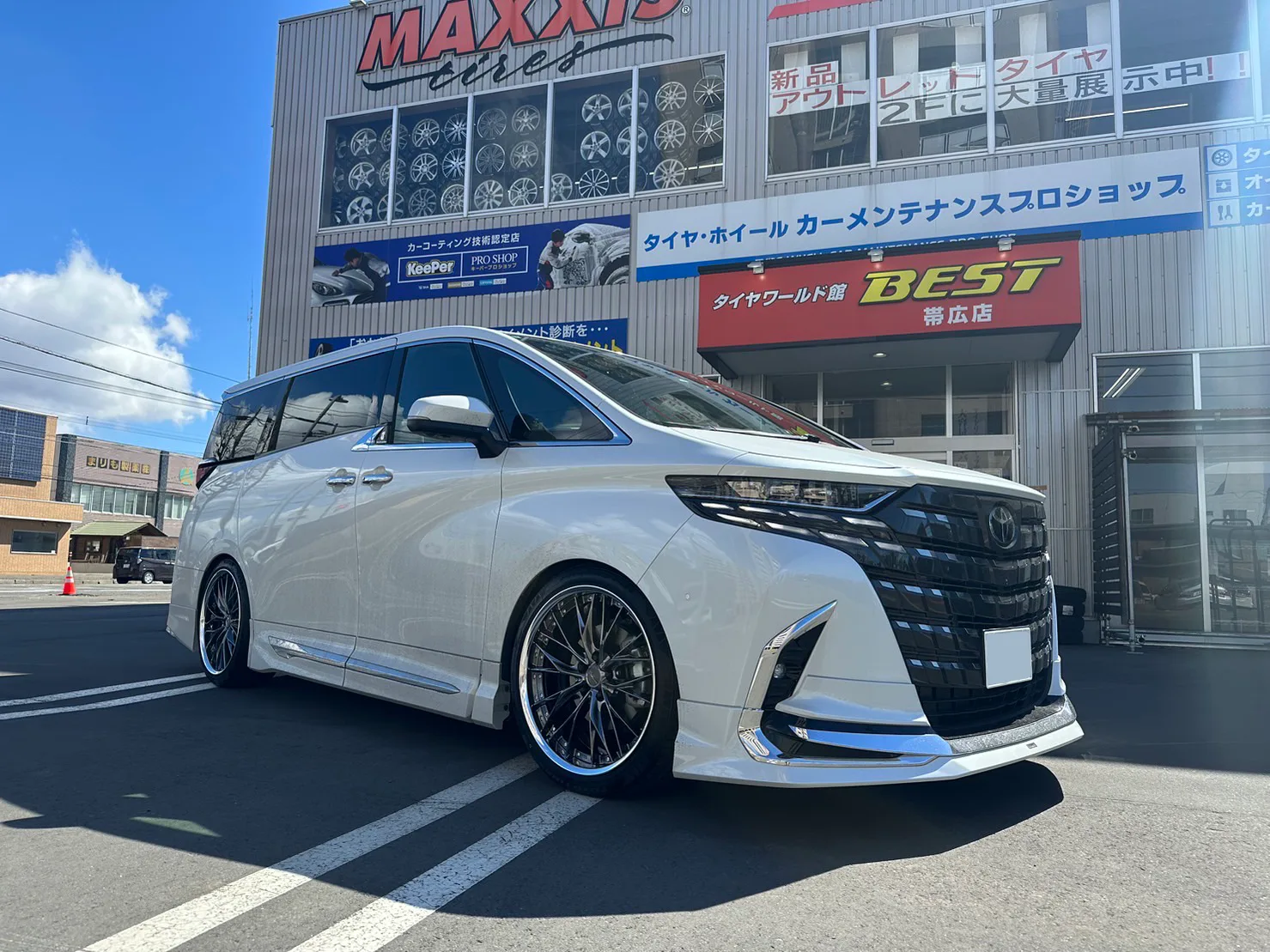Work Schwert Brunnen on Toyota Vellfire AH40, photo 4