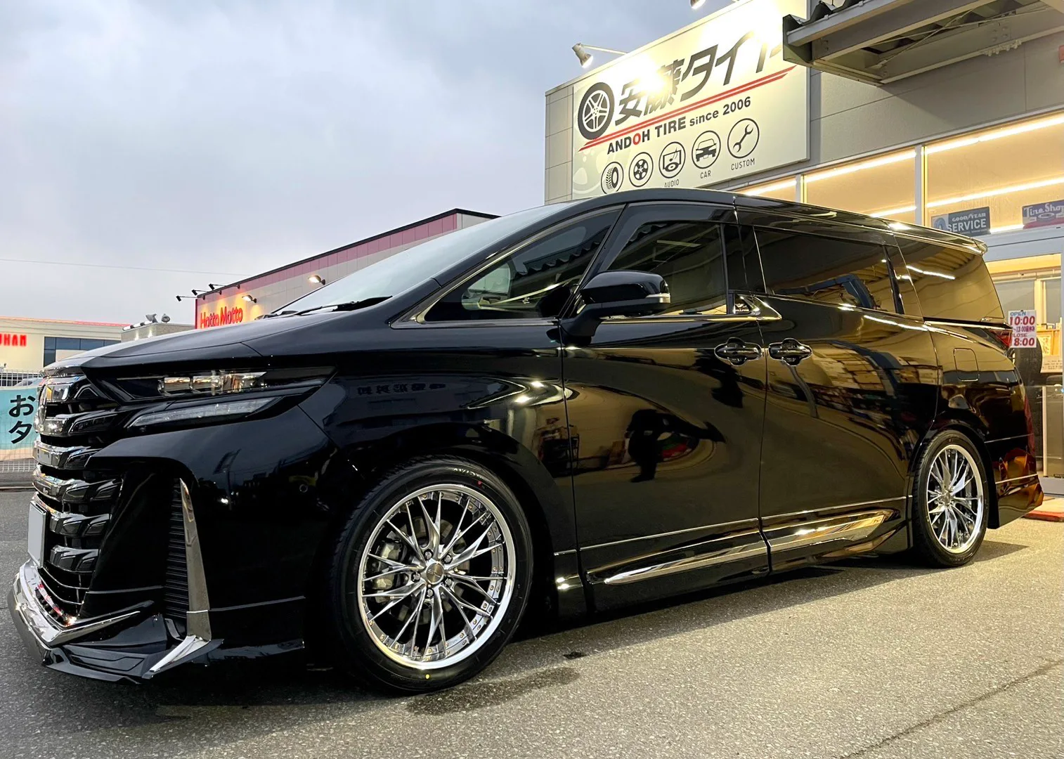 Work Schwert Brunnen on Toyota Vellfire AH40, photo 6