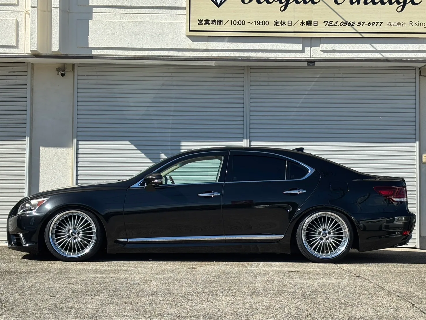 Work Schwert Glason on Lexus LS XF40, photo 2