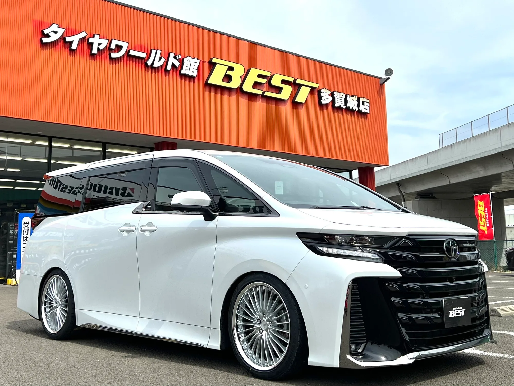 Work Schwert Glason on Toyota Vellfire AH40, photo 2