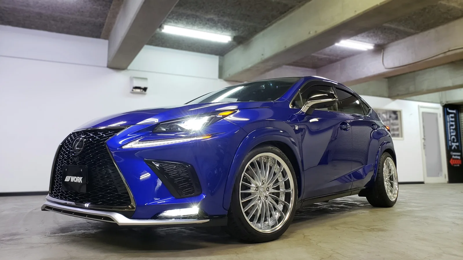 Work Schwert Regnitz on Lexus NX AZ20