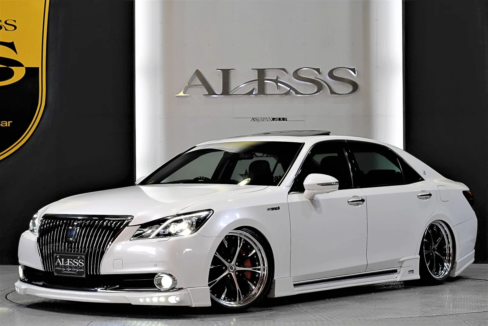 Work Schwert SC4 on Toyota Crown Majesta S210, photo 2