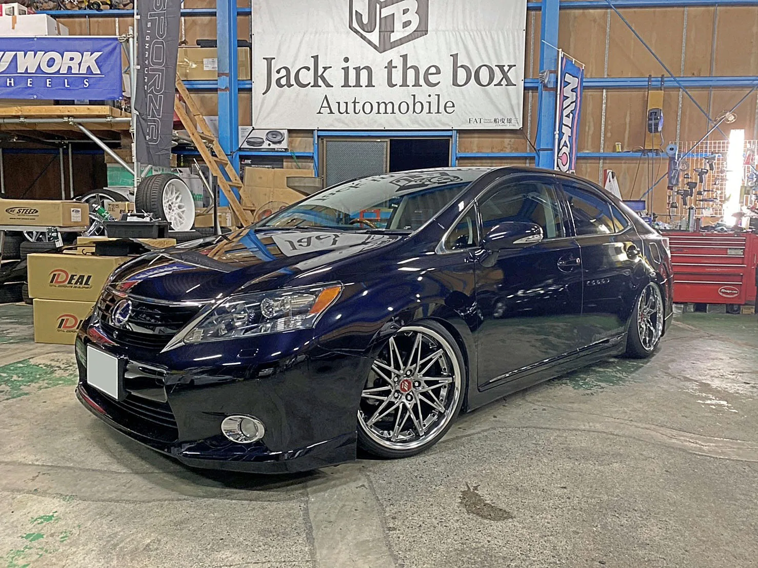 Work Schwert SG1 on Lexus HS 250h (2009-2012)