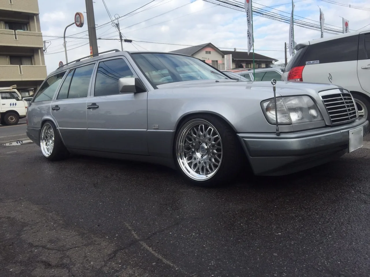Work Seeker CX on Mercedes-Benz 190 (W201) W201, photo 2