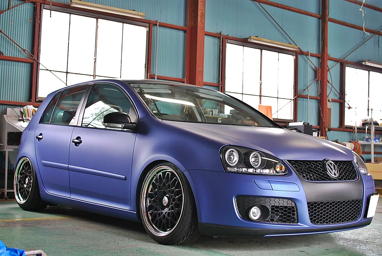Work Seeker CX on Volkswagen Golf Mk5 (Typ 1K)