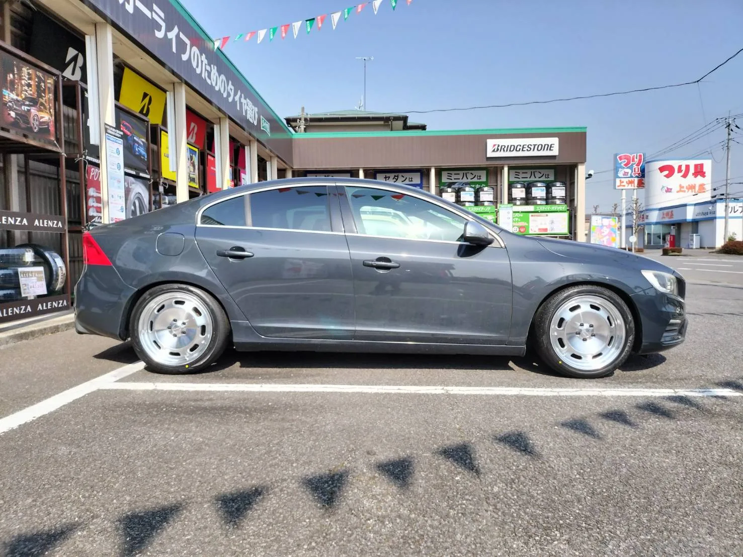 Work Seeker DT on Volvo S60 II (2010-2018), photo 2