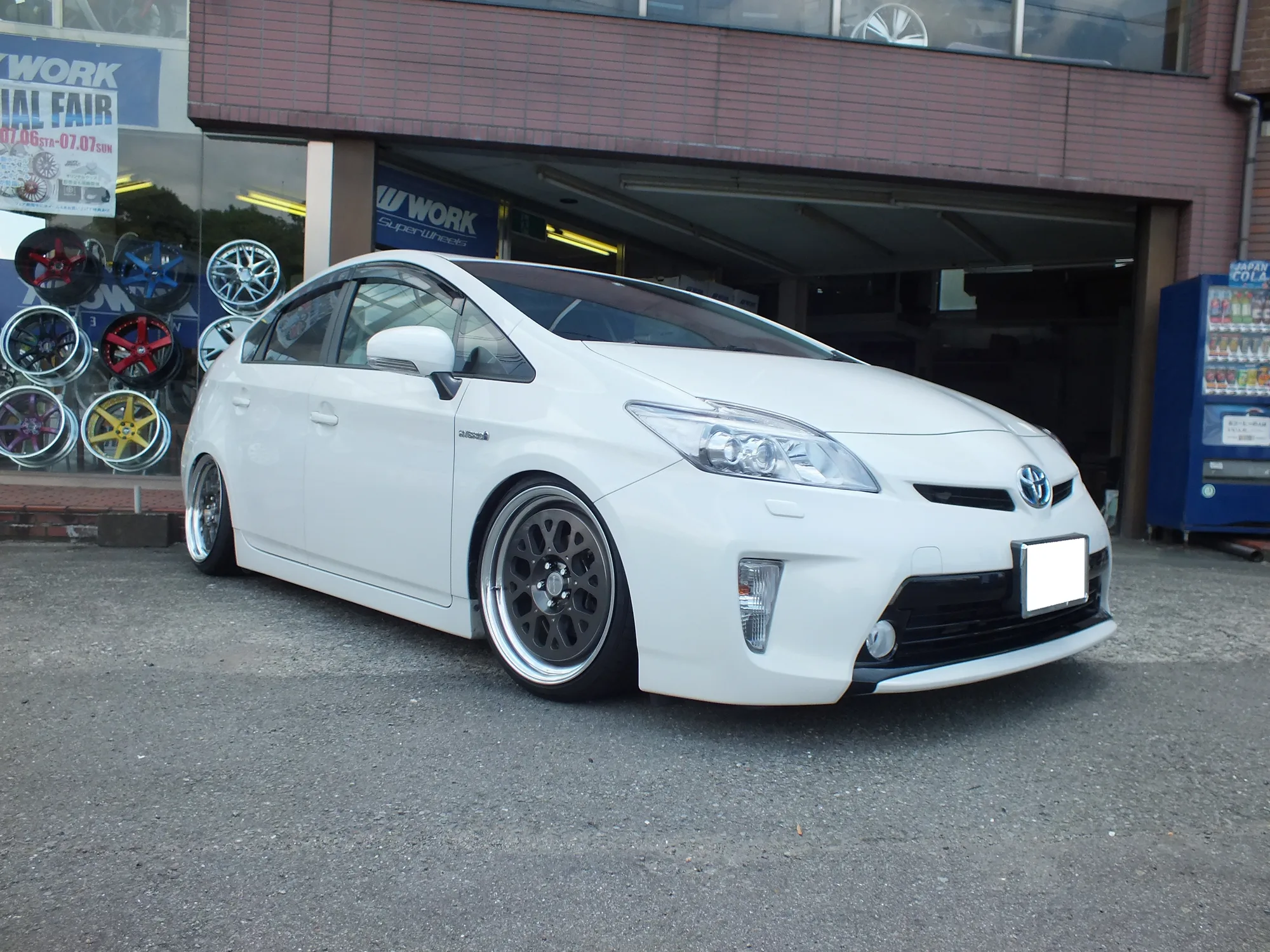 Work Seeker GX on Toyota Prius XW30