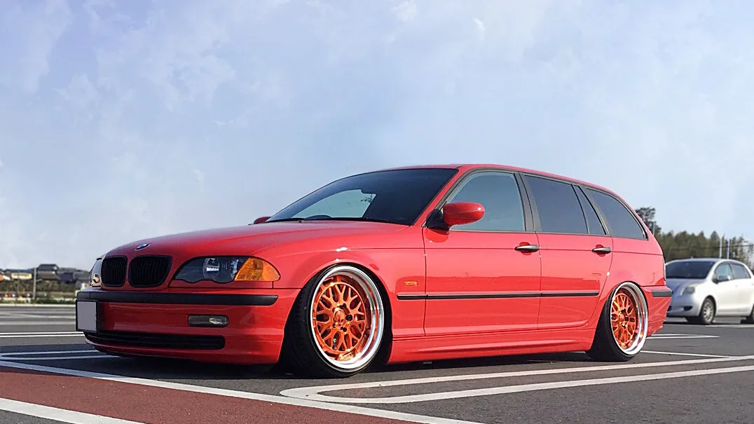 Work Seeker MX on BMW 3 Series E46.1