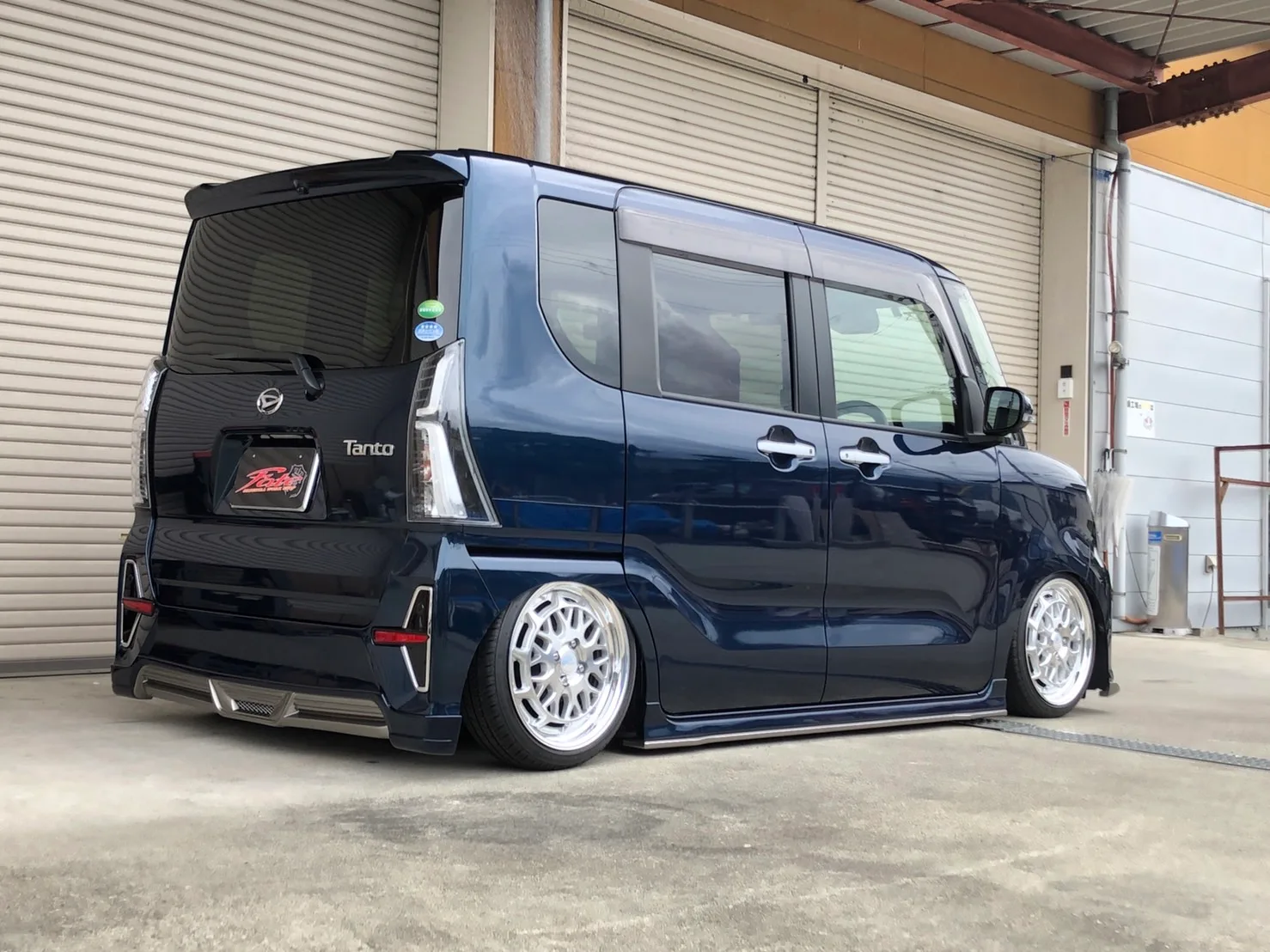 Work Seeker MX on Daihatsu Tanto LA650 (2019-present)