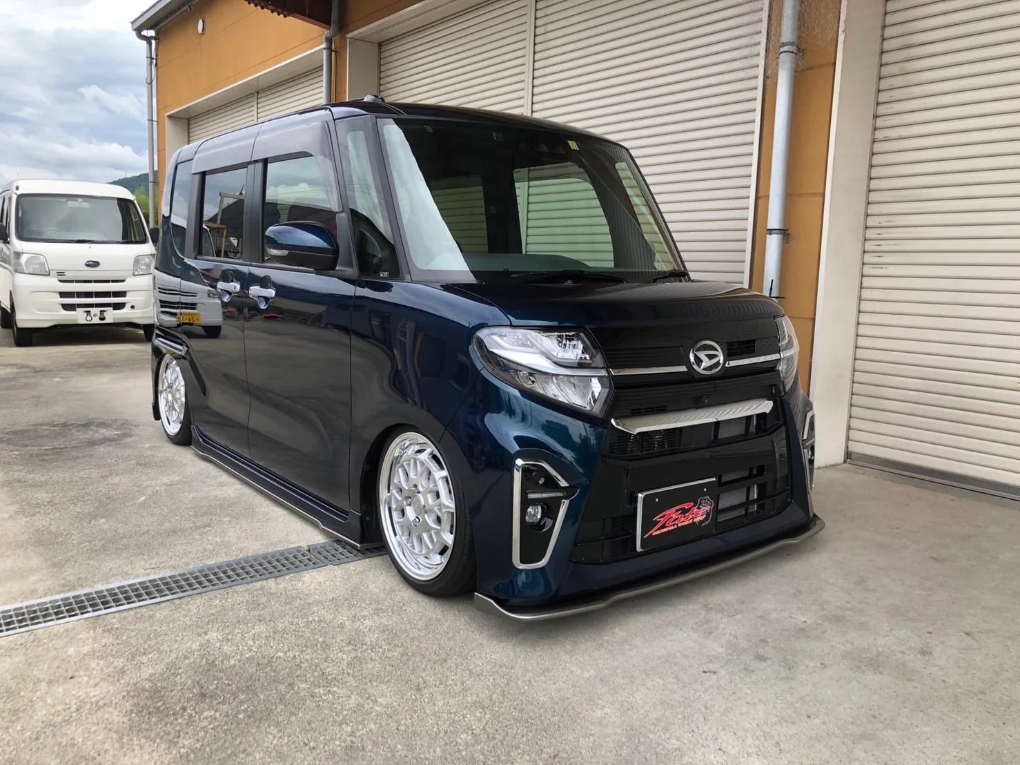 Work Seeker MX on Daihatsu Tanto LA650 (2019-present), photo 2