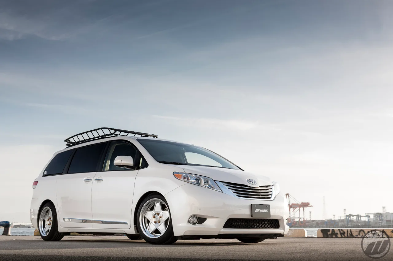 Work Seeker SX on Toyota Sienna XL30.1, photo 2