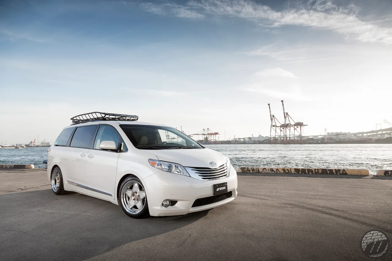 Work Seeker SX on Toyota Sienna XL30.1