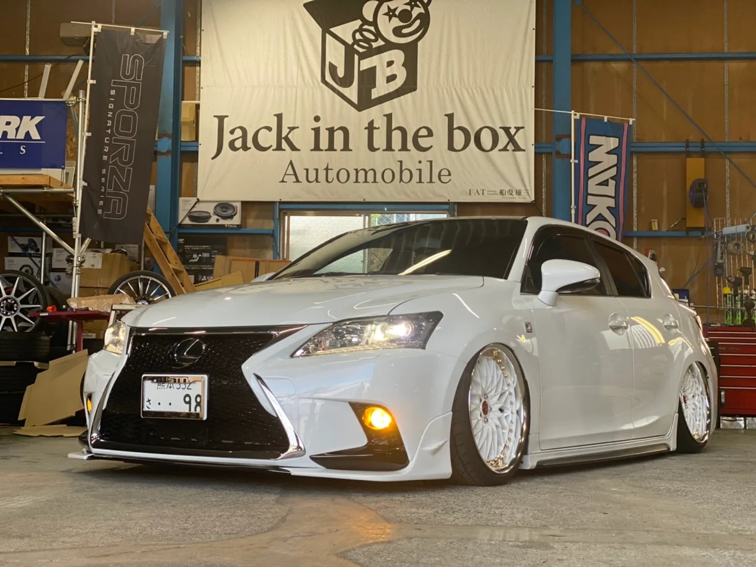 Work VS XV on Lexus CT 200h (2011-2022), photo 2