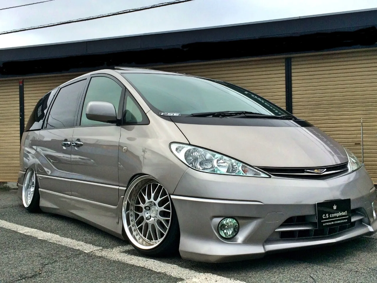 Work VS XX on Toyota Estima XR50, photo 2