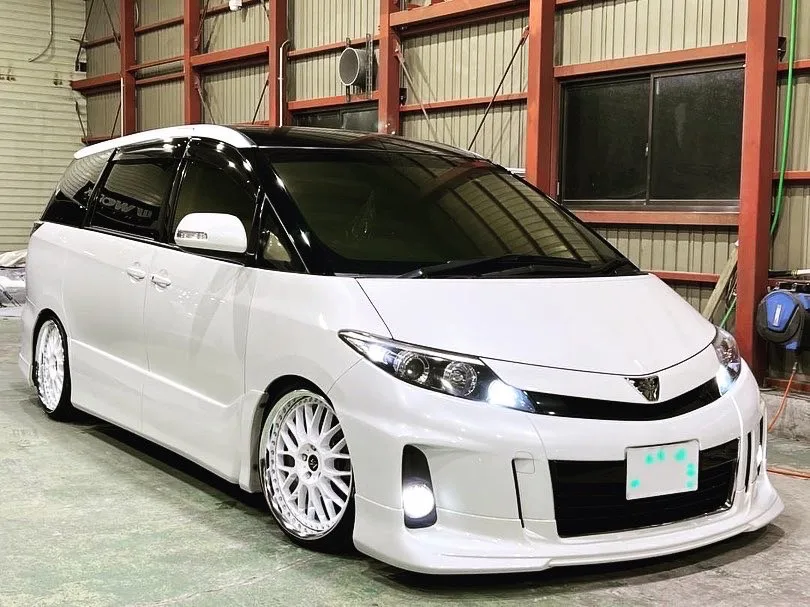 Work VS XX on Toyota Estima XR50