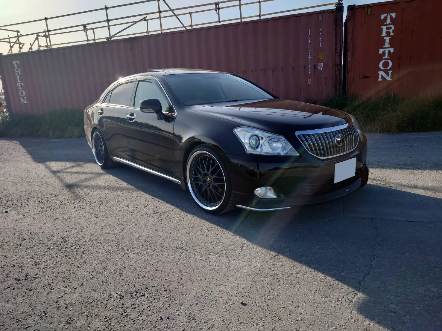 Work VS XX on Toyota Crown Majesta S180, photo 4