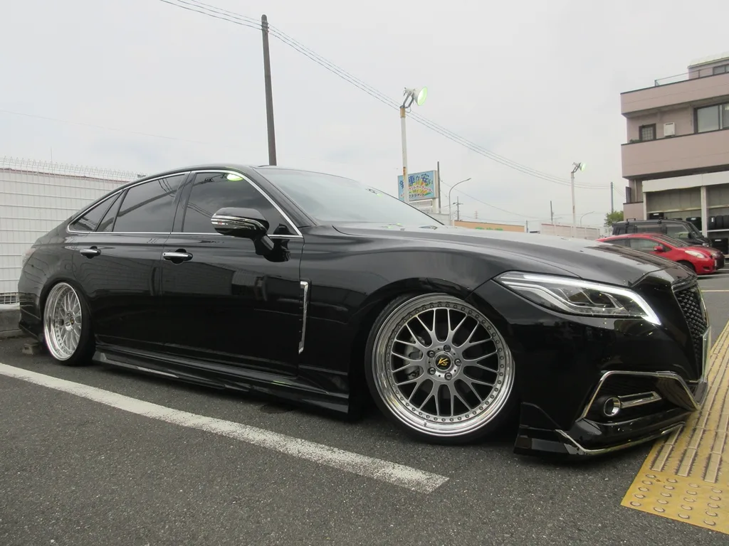 Work VS XX on Toyota Crown S220, photo 2