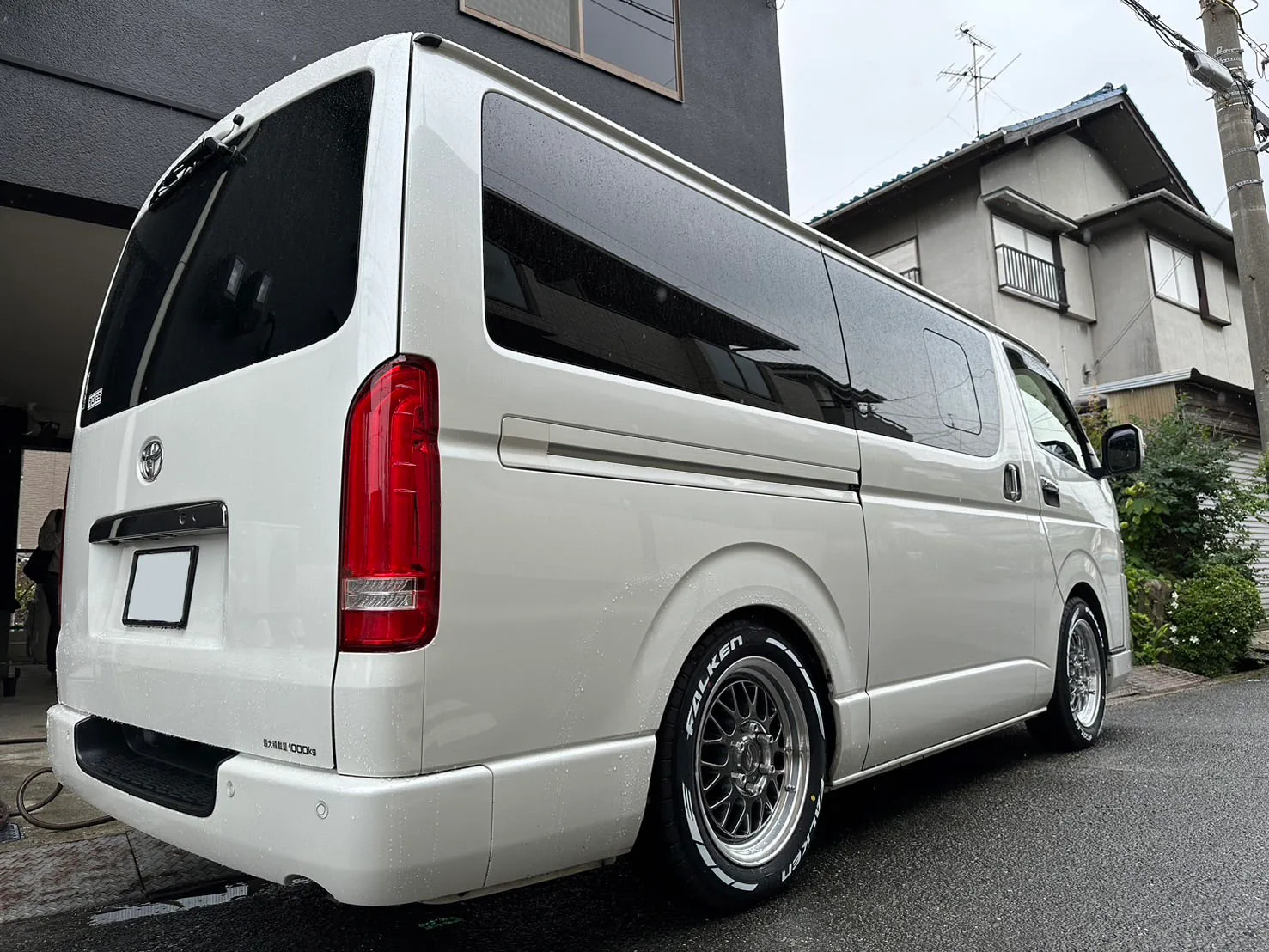 Work Xtrap M1HC on Toyota Hiace H200, photo 2