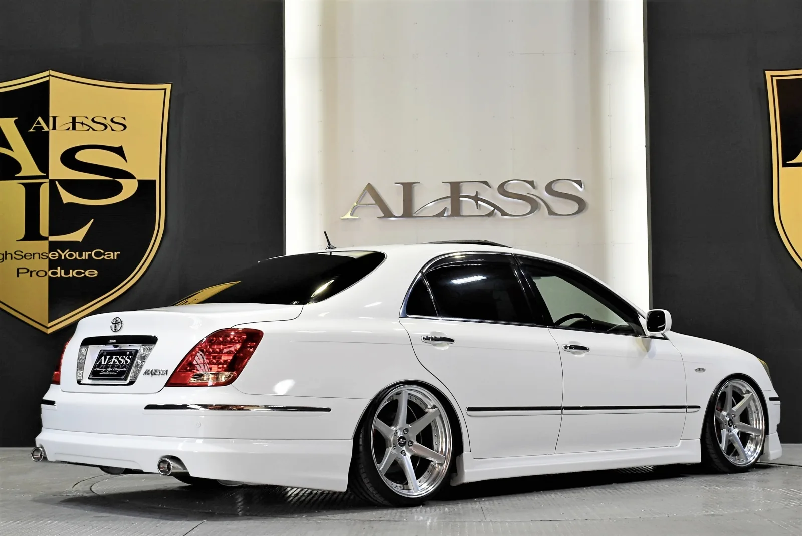 Work Zeast ST1 on Toyota Crown Majesta S180, photo 2