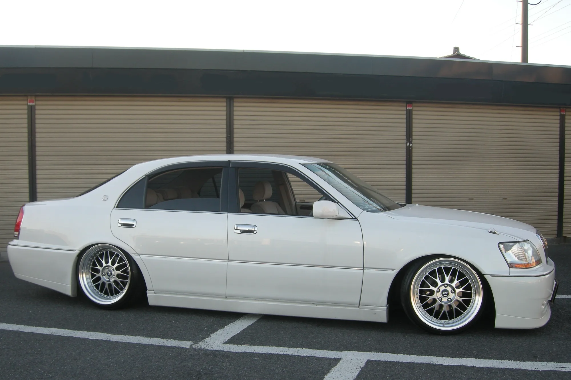 Work Zistance W10M on Toyota Crown Majesta S180, photo 4