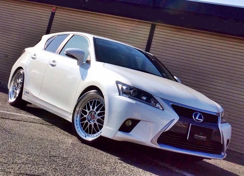 Work Zistance W10M on Lexus CT 200h (2011-2022)