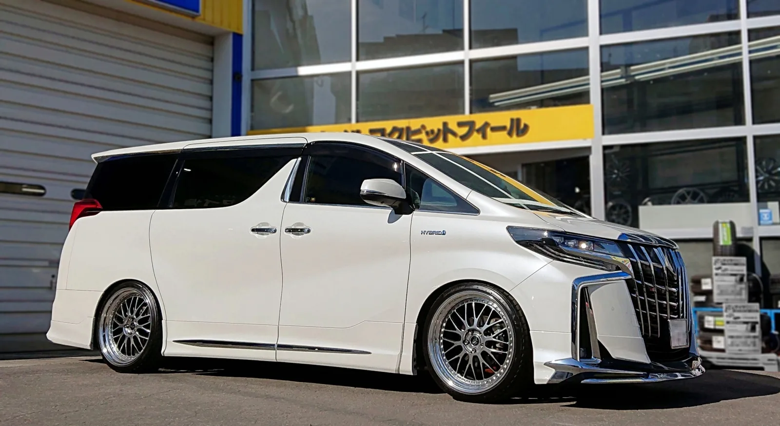 Work Zistance W10M on Toyota Vellfire AH20, photo 7