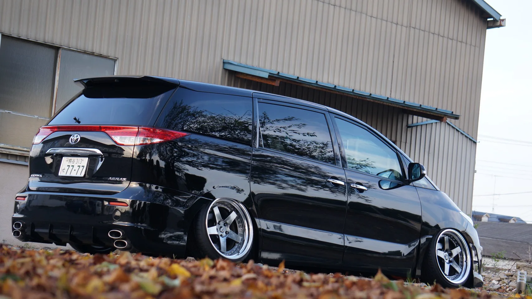 Work Zistance W5S on Toyota Estima XR50, photo 2