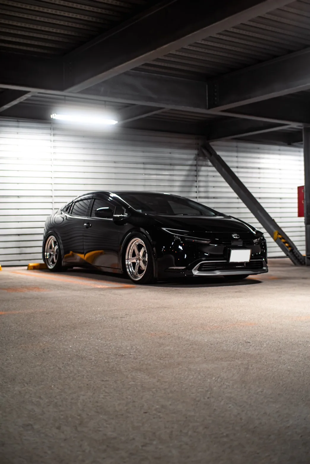 Work Zistance W5S on Toyota Prius XW50, photo 9