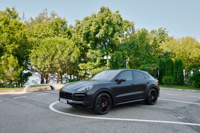 2021 Porsche Cayenne S Coupé, photo 1