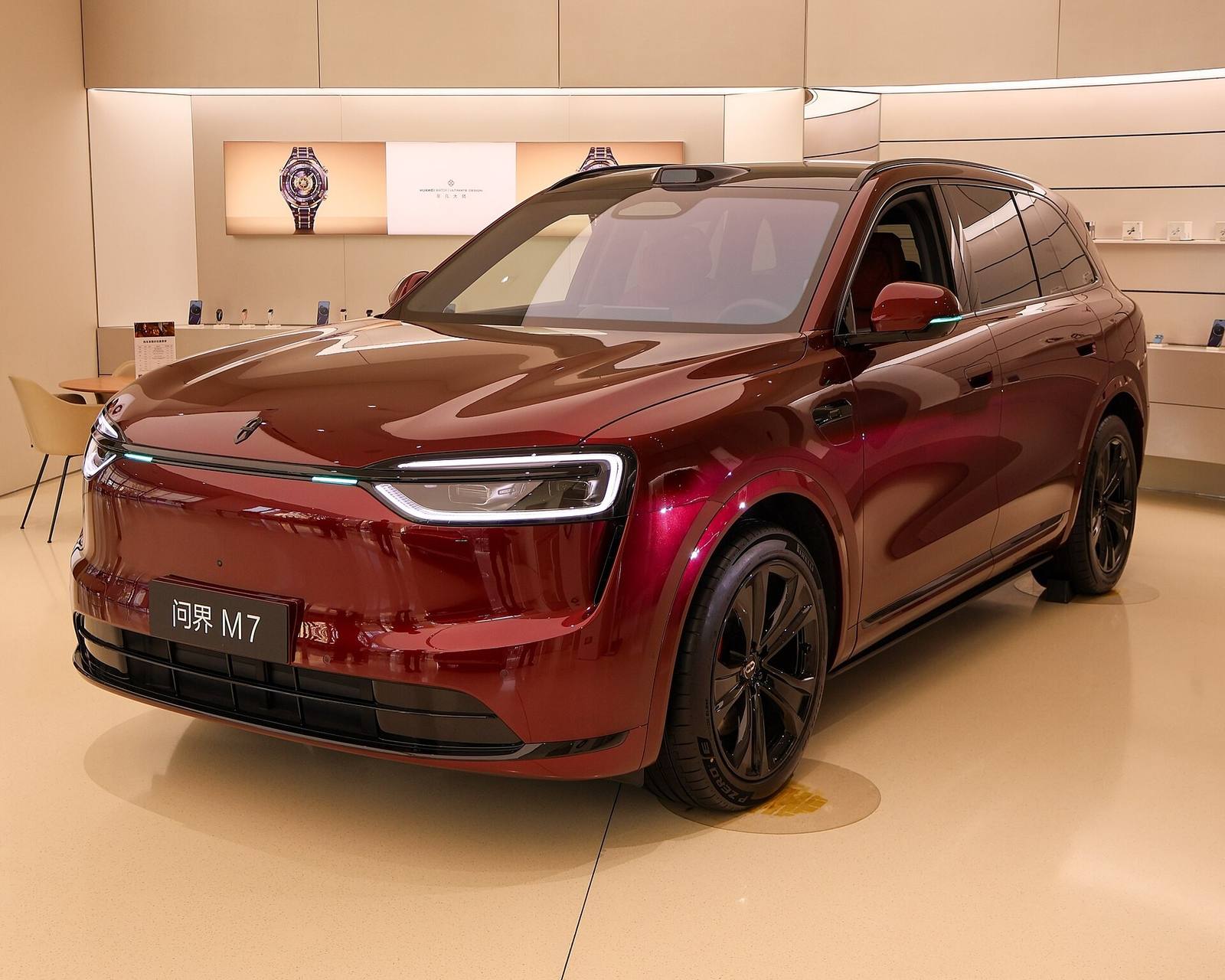 M7 EREV RWD