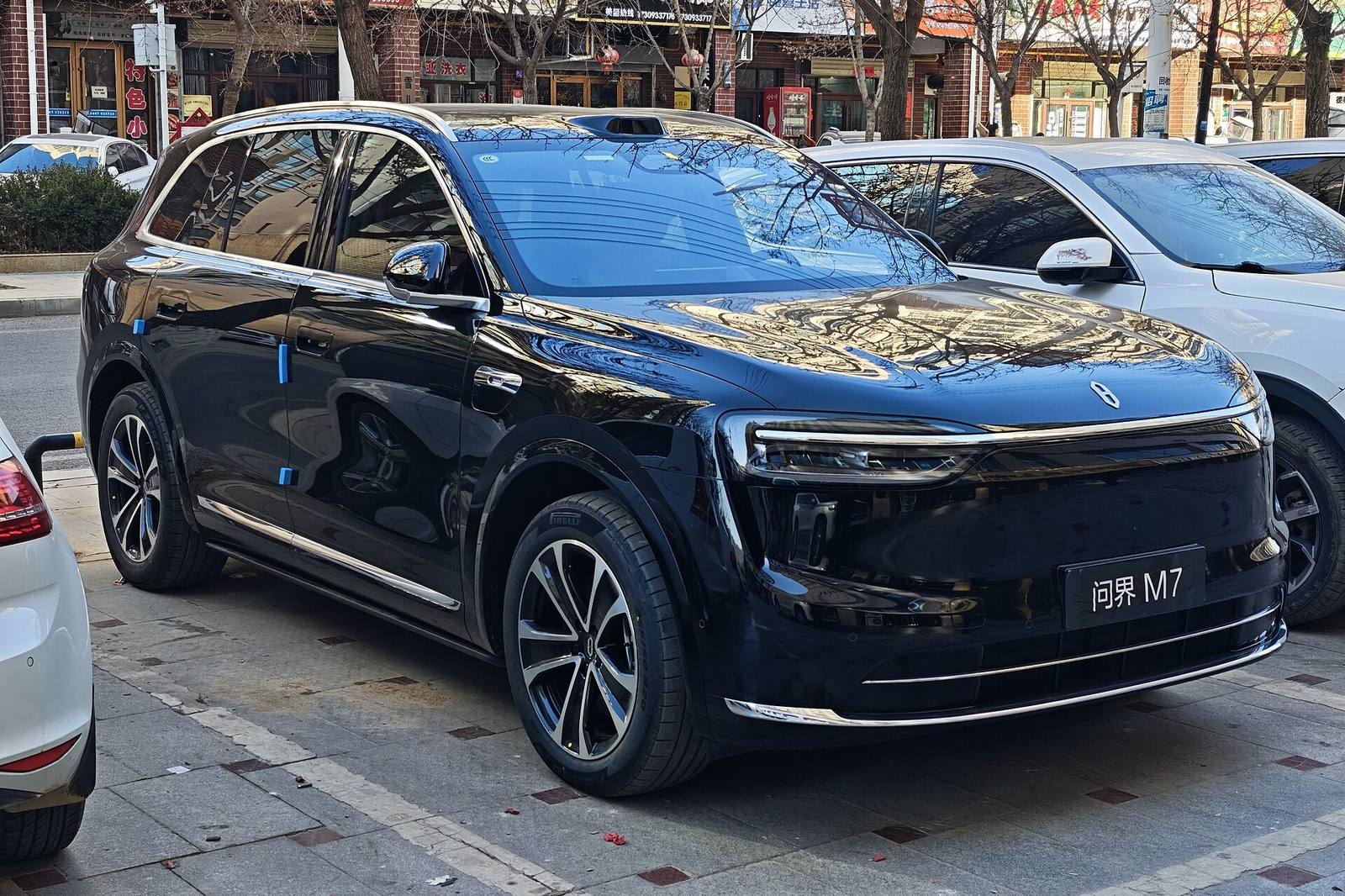 M7 EREV RWD