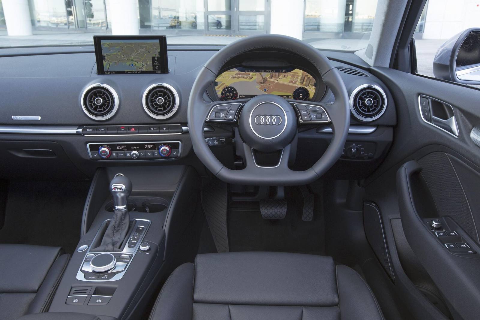 1.4 TFSI COD ultra Sedan
