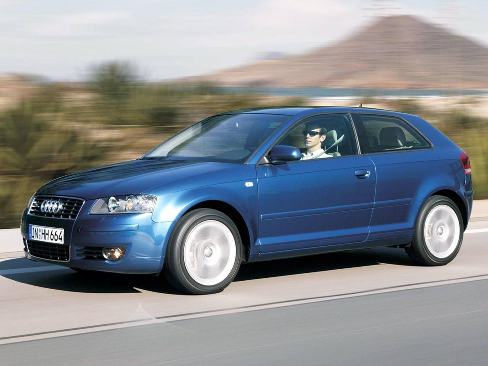 3.2 V6 quattro Hatchback