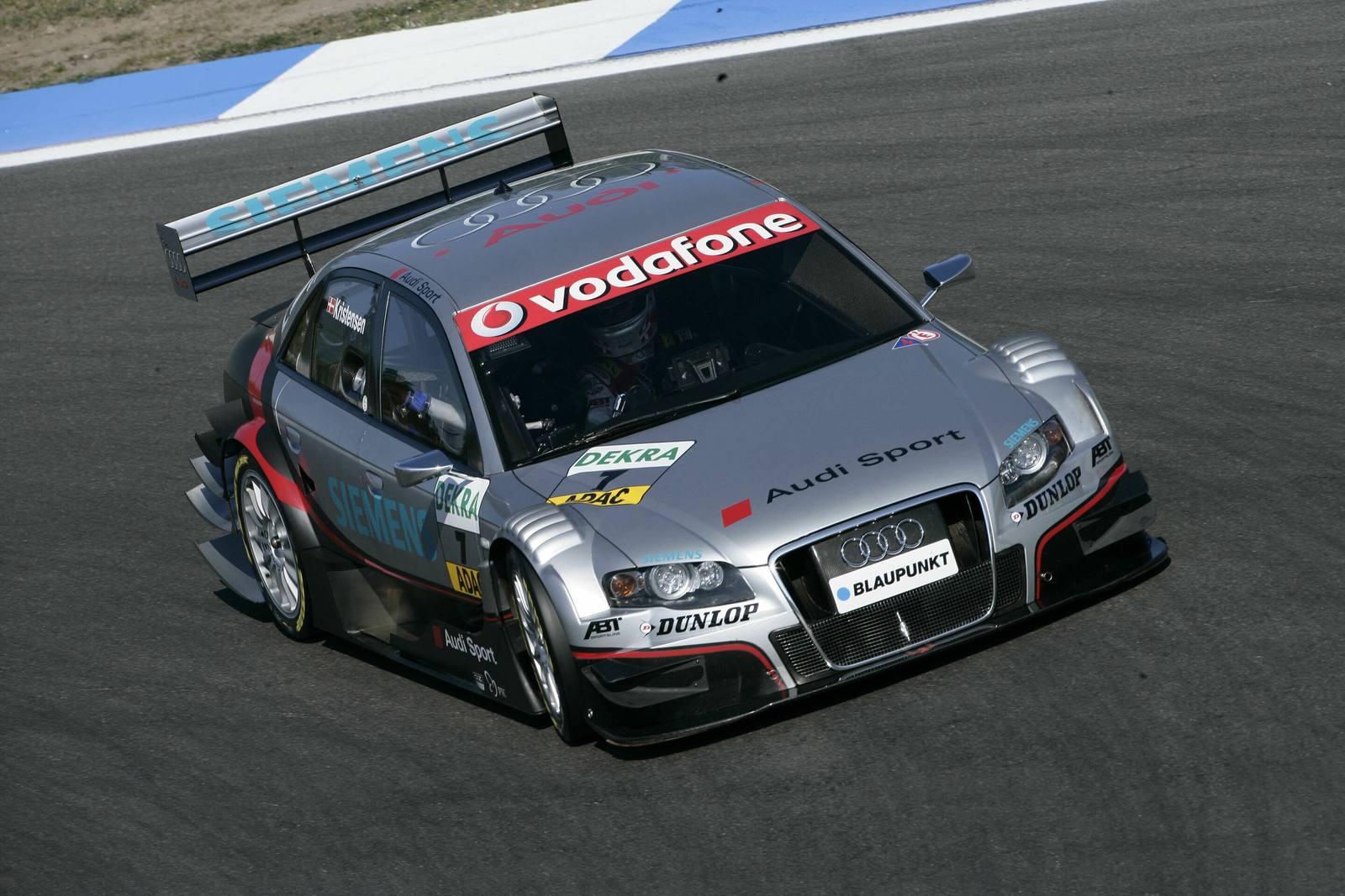 A4 DTM 4.0 V8